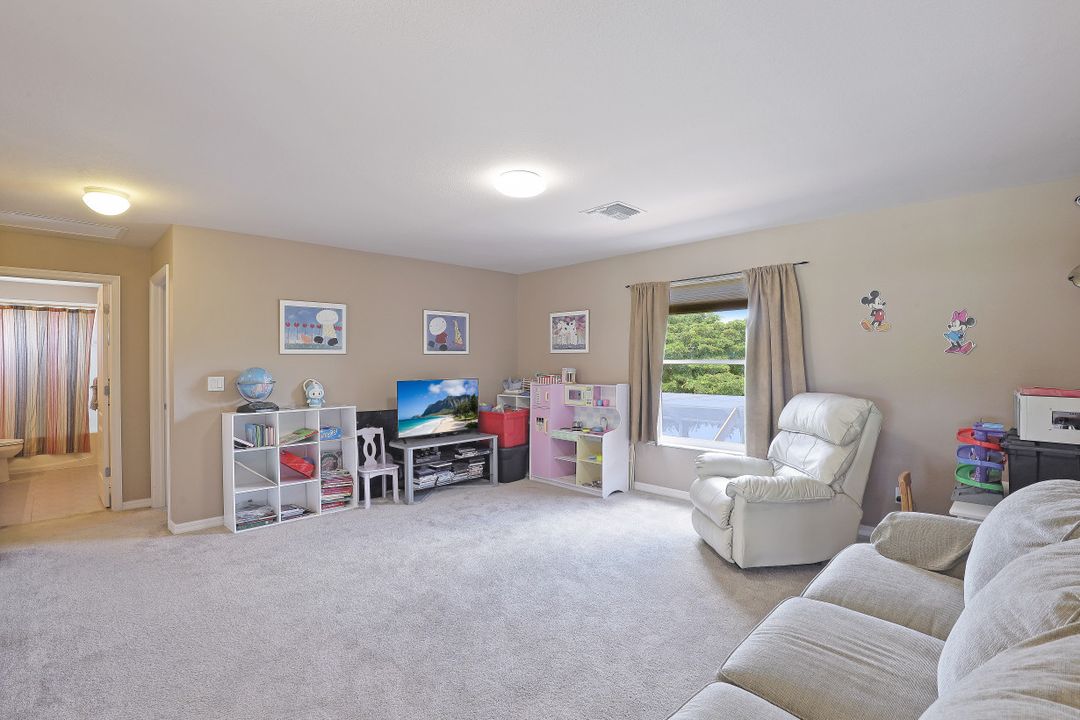 12493 Pebble Stone Ct, Fort Myers, FL 33913