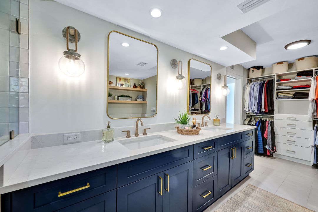 6710 Pelican Bay Blvd #435, Naples, FL 34108