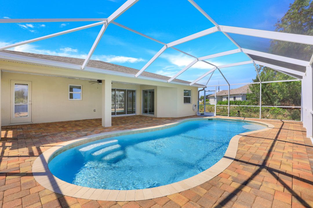 1723 SW 31st Ln, Cape Coral, FL 33914
