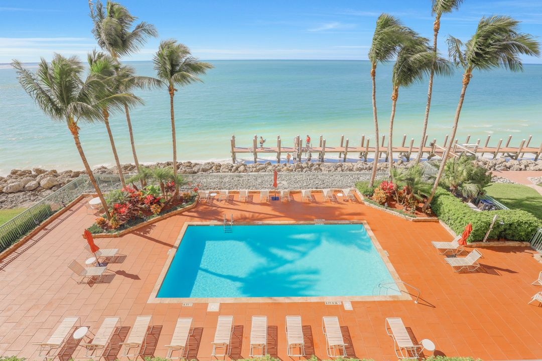 990 Cape Marco Dr #604, Marco Island, FL 34145