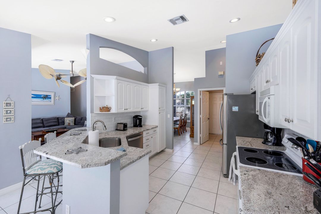 951 Dolphin Ct, Marco Island, FL 34145