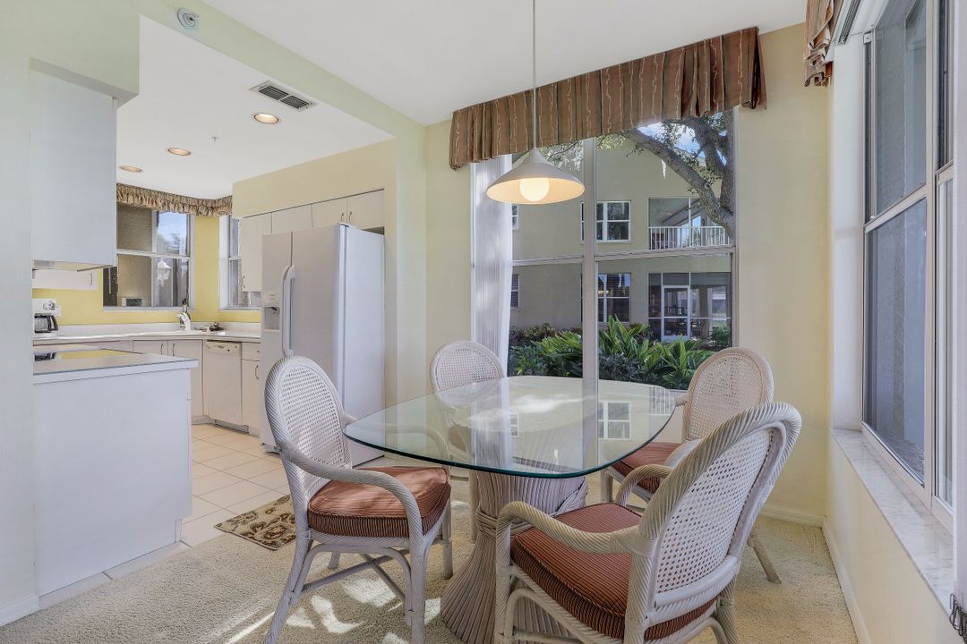 24742 Lakemont Cove Ln #101, Bonita Springs, FL 34134