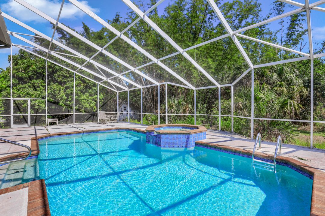 20801 Groveline Ct, Estero, FL 33928