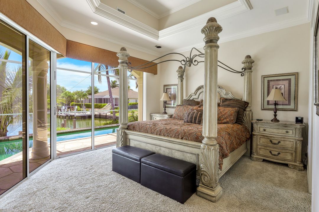 690 Pelican Ct, Marco Island, FL 34145