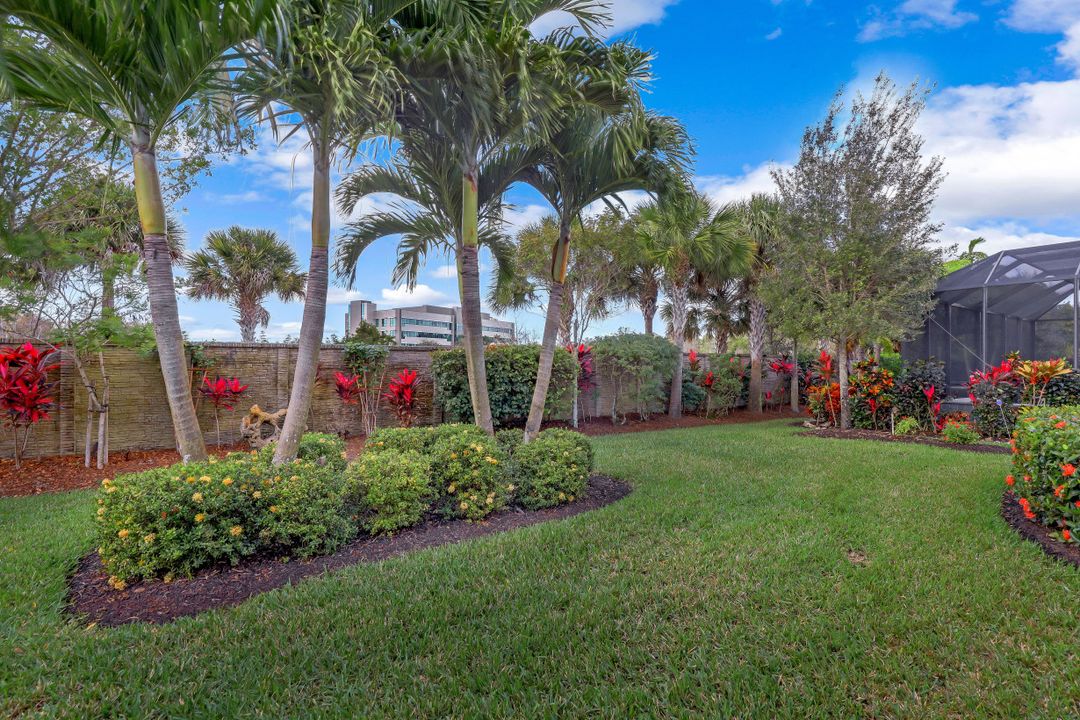 8443 Palacio Terrace W, Naples, FL 34114