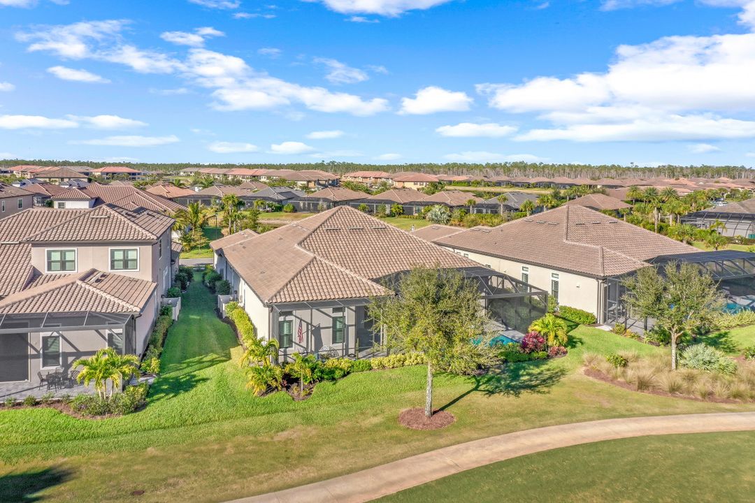 9308 Tulipano Ter, Naples, FL 34119