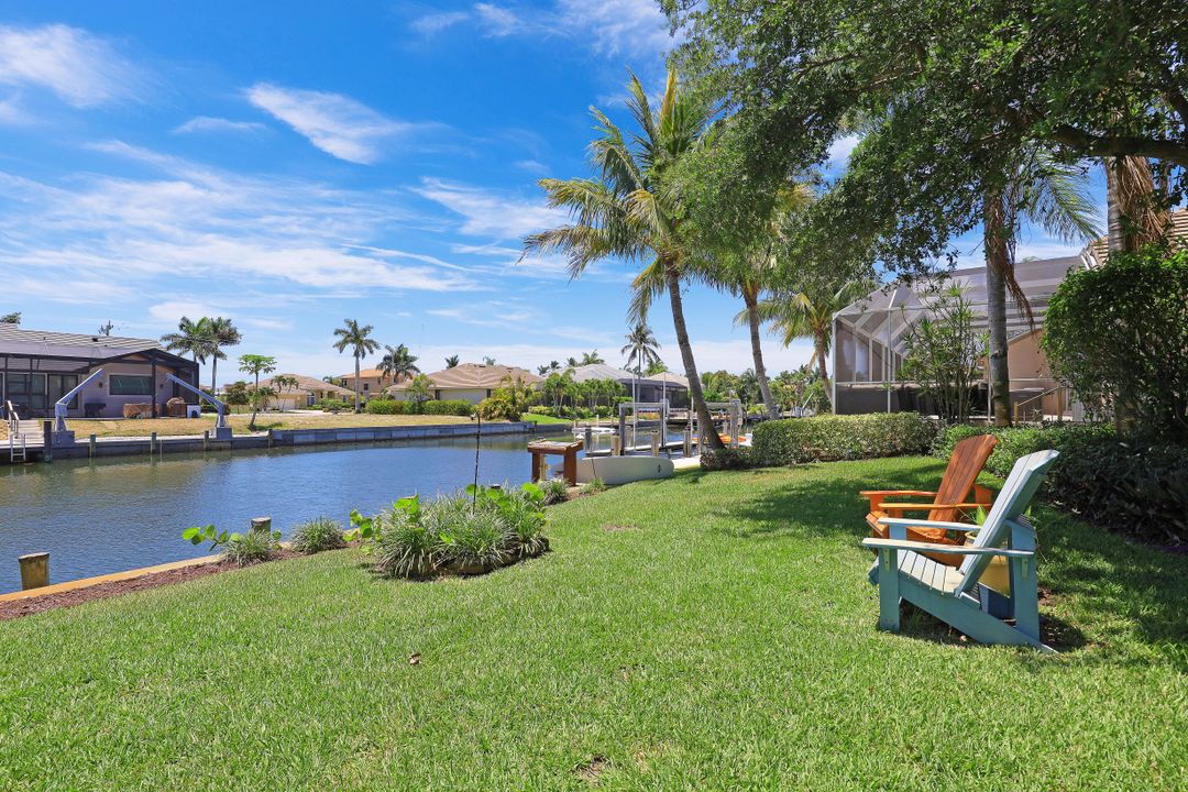 951 Olive Ct, Marco Island, FL 34145