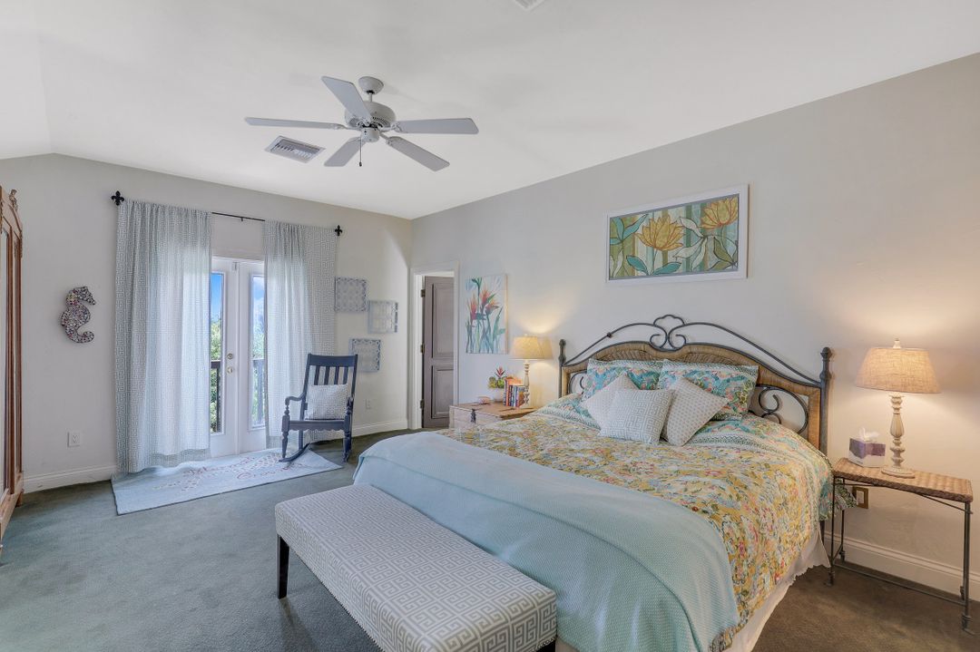 376 Leatherfern Ln, Marco Island, FL 34145