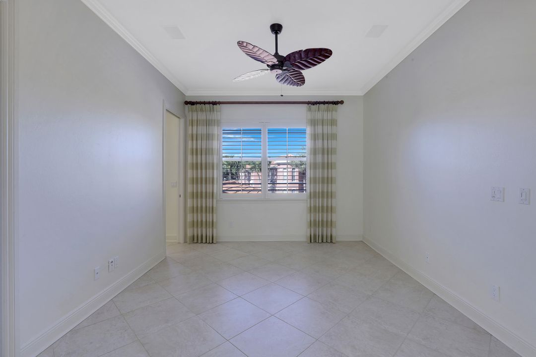 2362 Terra Verde Ln, Naples, FL 34105