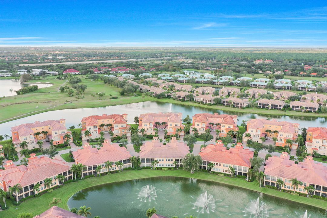 525 Avellino Isles Cir #33201, Naples, FL 34119