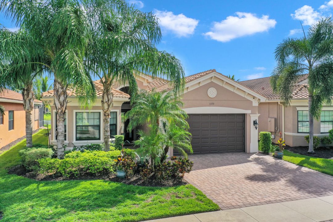 3370 Pacific Dr, Naples, FL 34119