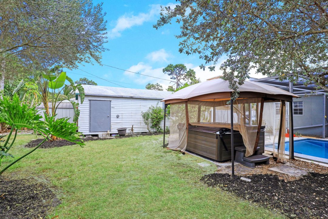 527 Keenan Ave, Fort Myers, FL 33919