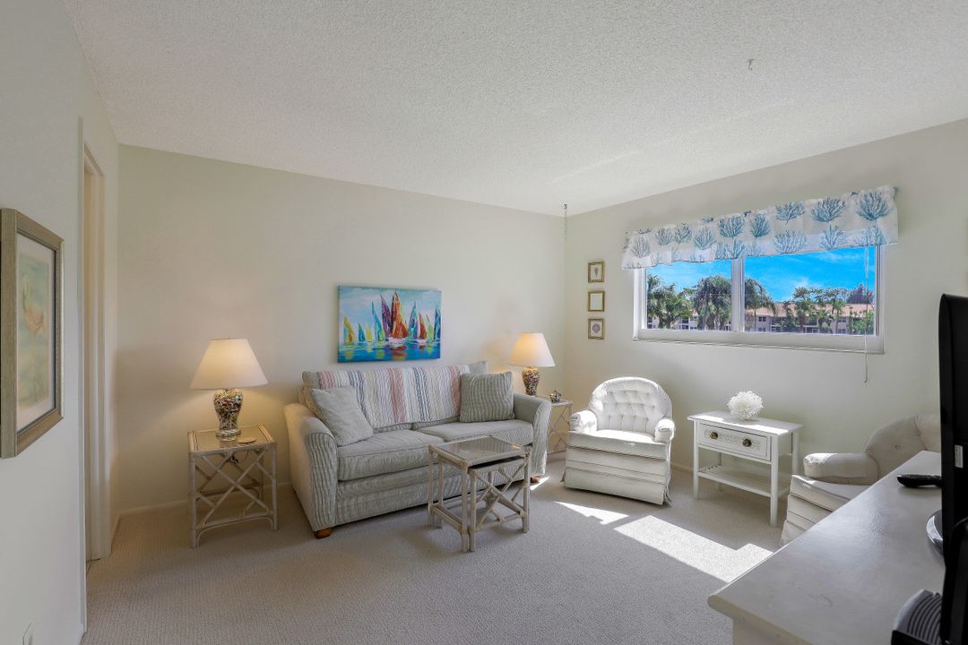 200 Forest Lakes Blvd #203, Naples, FL 34105