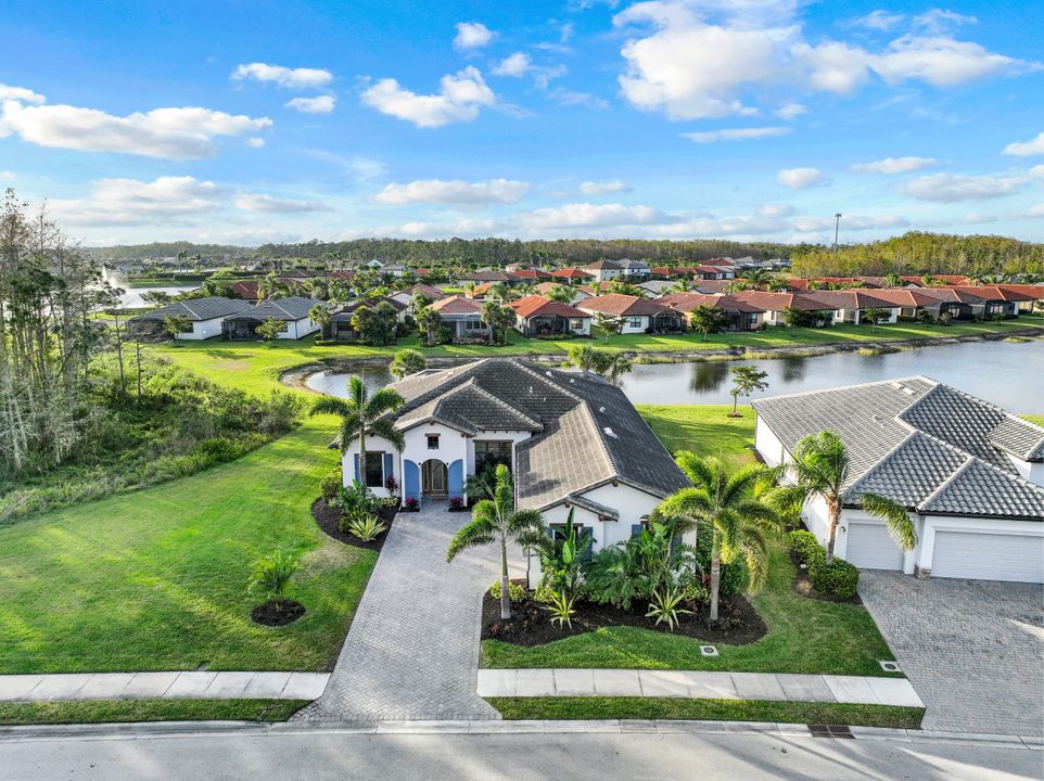 11866 White Stone Dr, Fort Myers, FL 33913