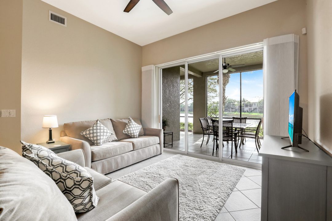 9224 Campanile Cir #101, Naples, FL 34114