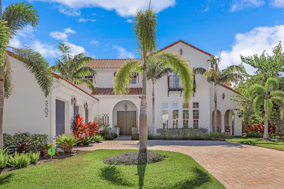 3202 Cullowee Ln, Naples, FL 34109
