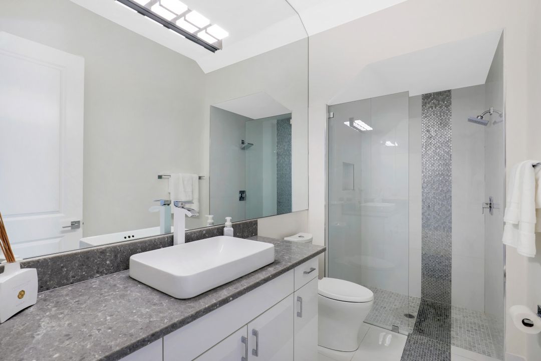 4448 Aurora St, Naples, FL 34119