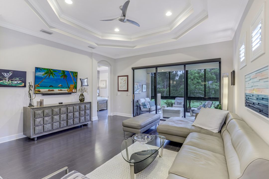 9167 Isla Bella Cir, Bonita Springs, FL 34135