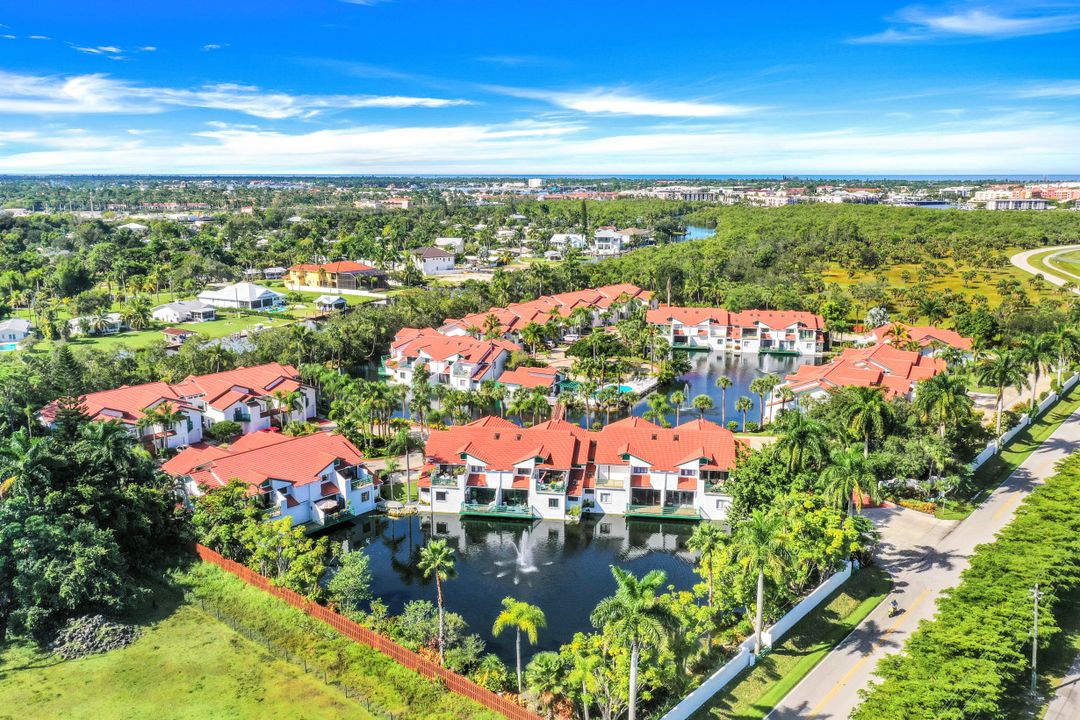 2278 Anchorage Ln #D, Naples, FL 34104