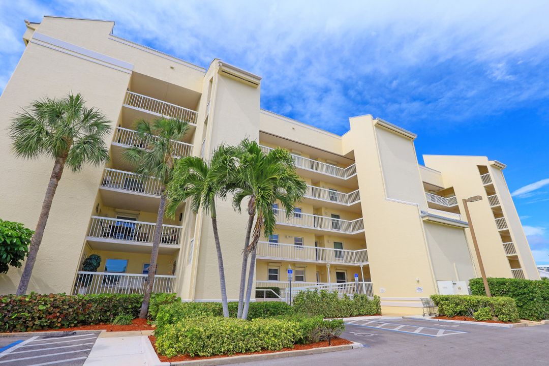 861 S Collier Blvd #303, Marco Island, FL 34145