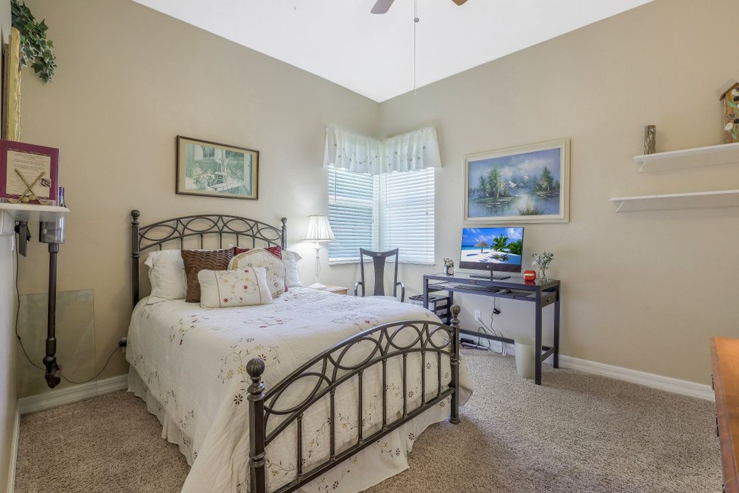 6705 Highland Pines Cir, Fort Myers, FL 33966