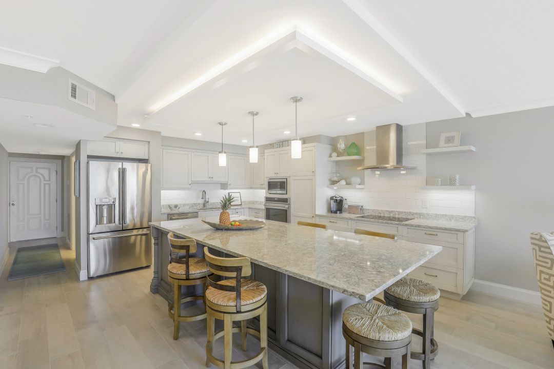 990 Cape Marco Dr #304, Marco Island, FL 34145