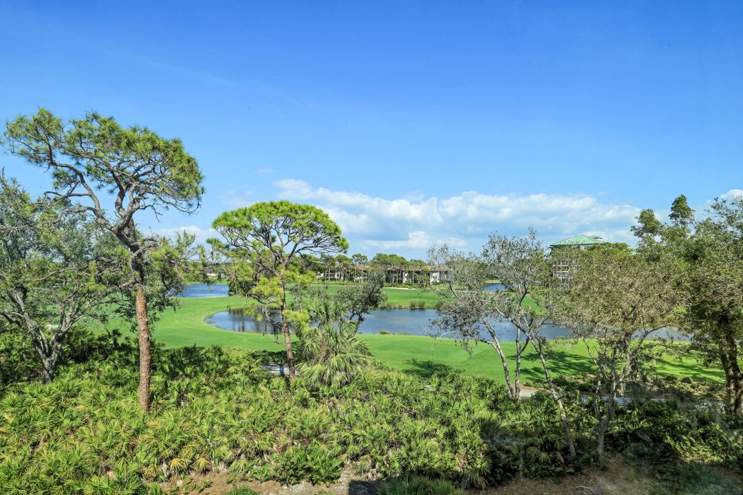 26930 Wedgewood Dr  #401, Bonita Springs, FL 34134