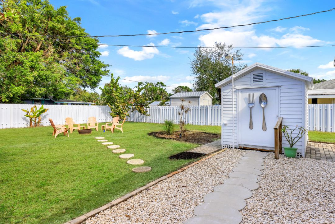 27285 Rio Vista Cir, Bonita Springs, FL 34135