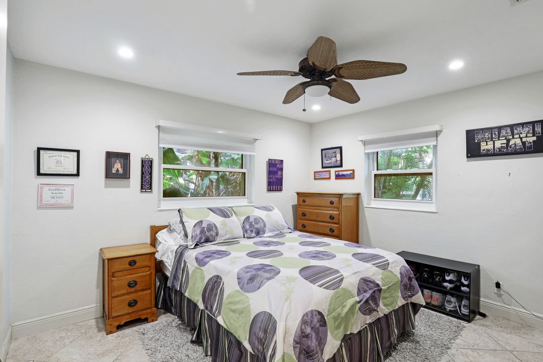 791 96th Ave N, Naples, FL 34108