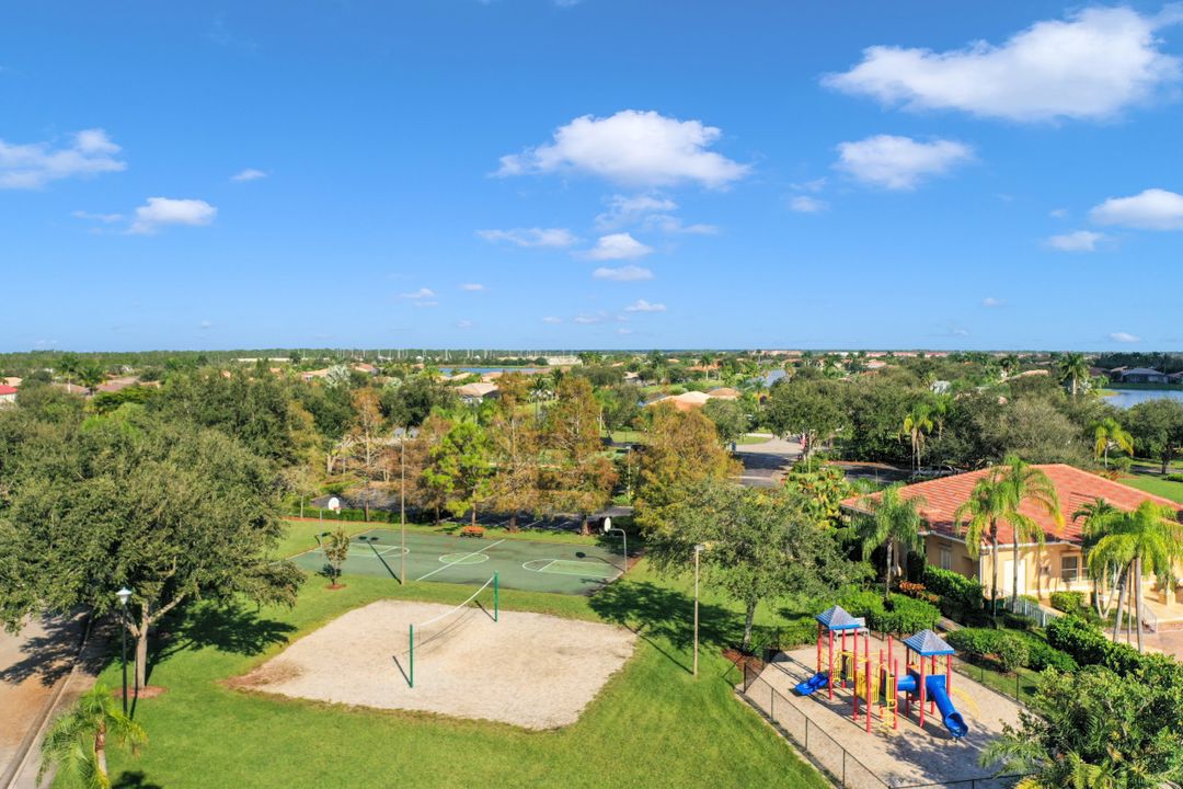 776 Grand Rapids Blvd, Naples, FL 34120