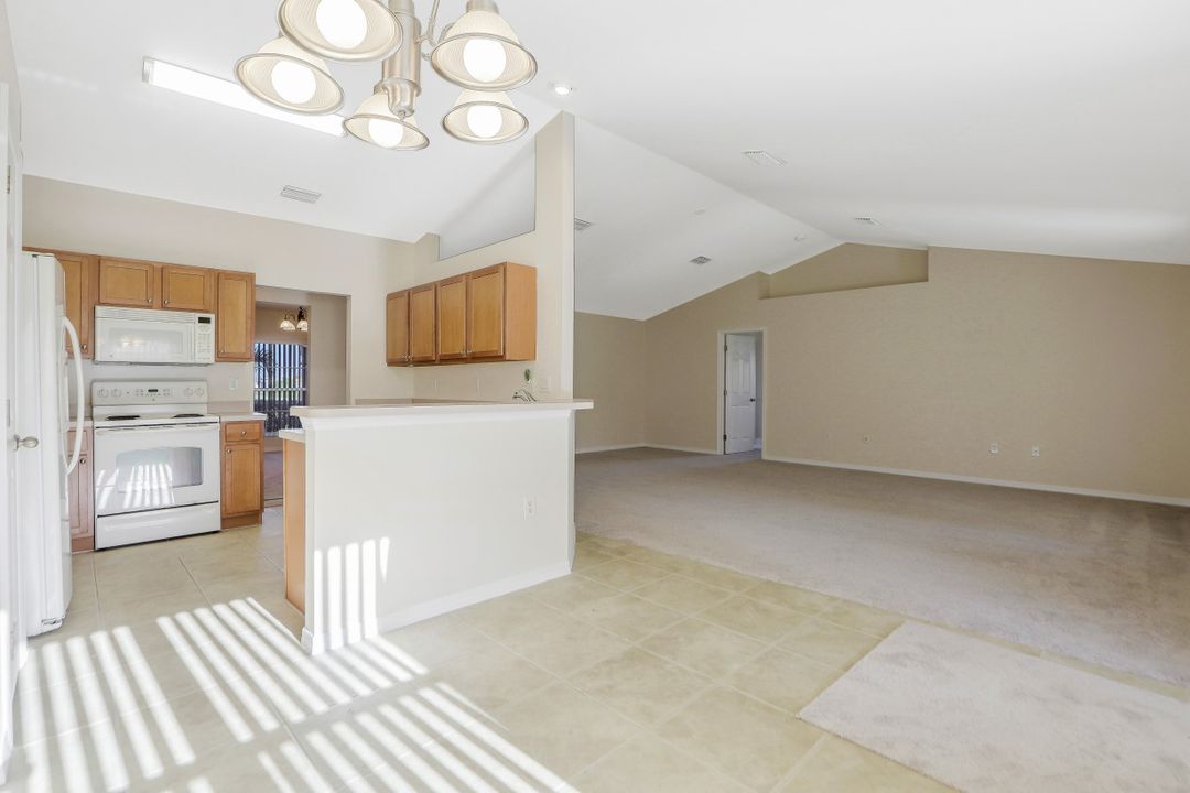 1713 NW 3rd Pl, Cape Coral, FL 33993