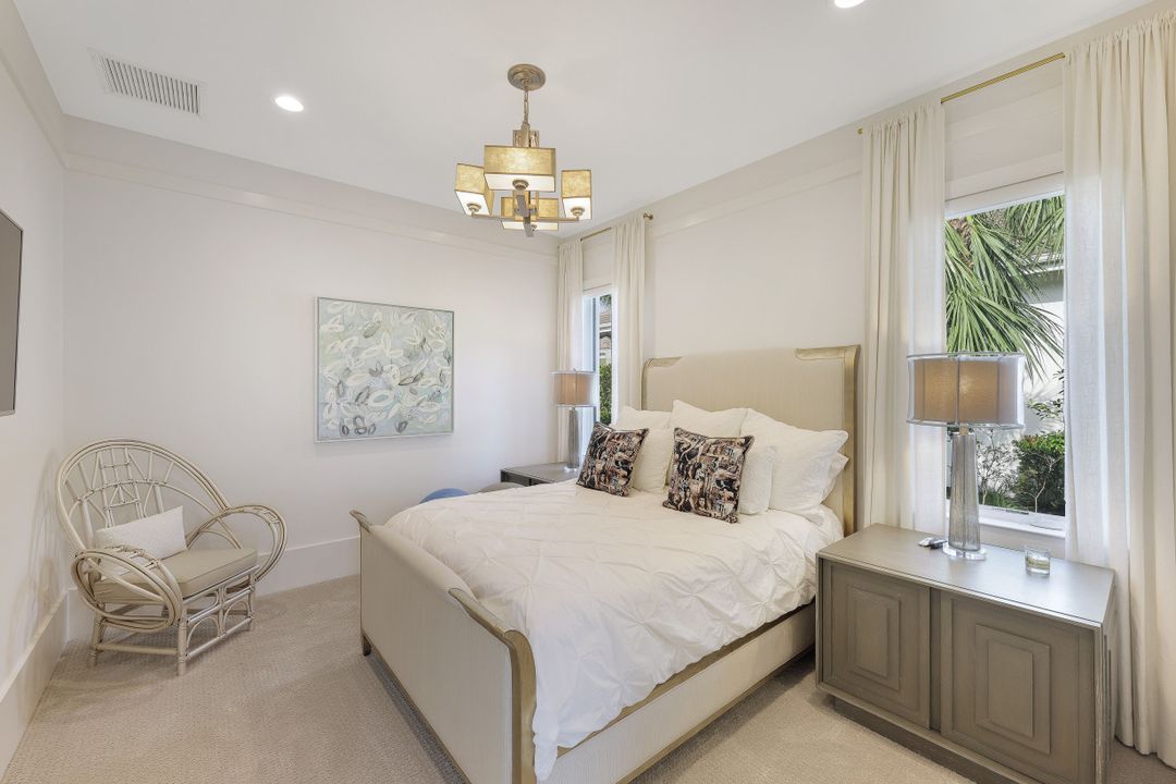 26171 Woodlyn Dr, Bonita Springs, FL 34134