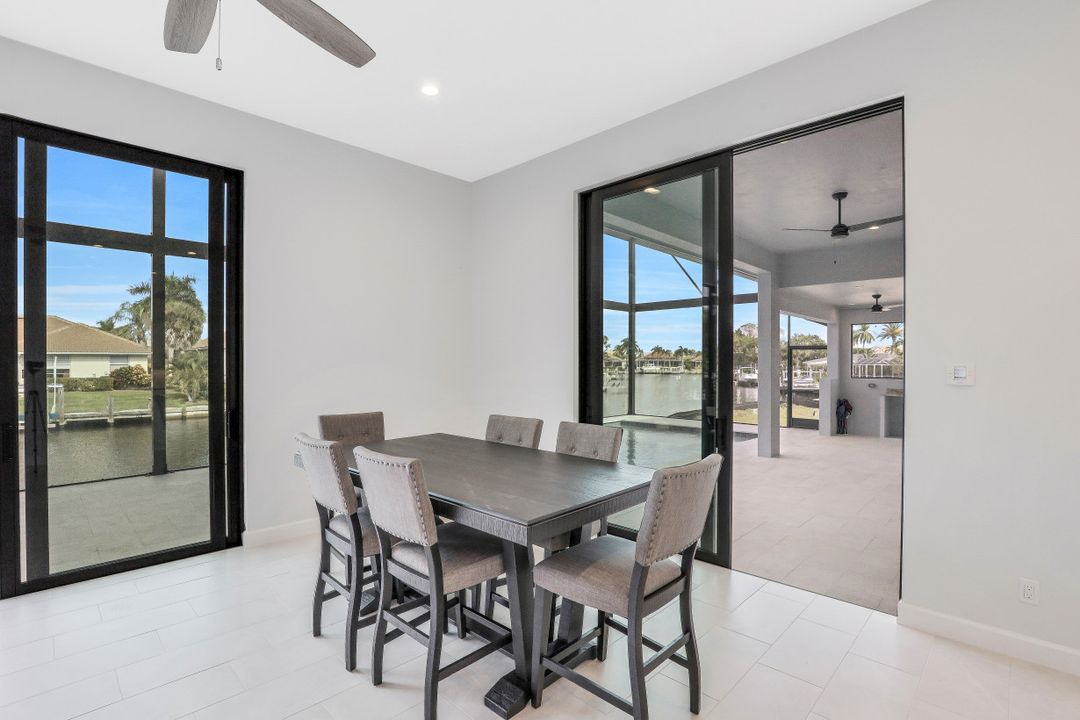 782 Saturn Ct, Marco Island, FL 34145