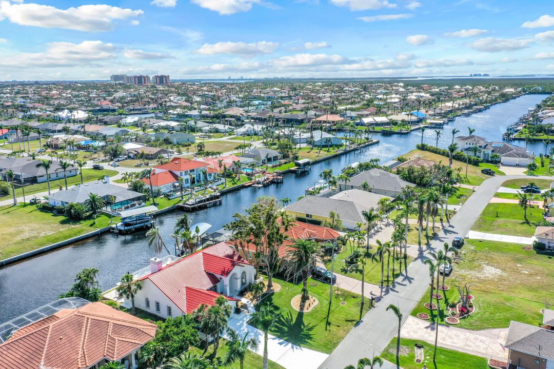 5005 SW 25th Pl, Cape Coral, FL 33914