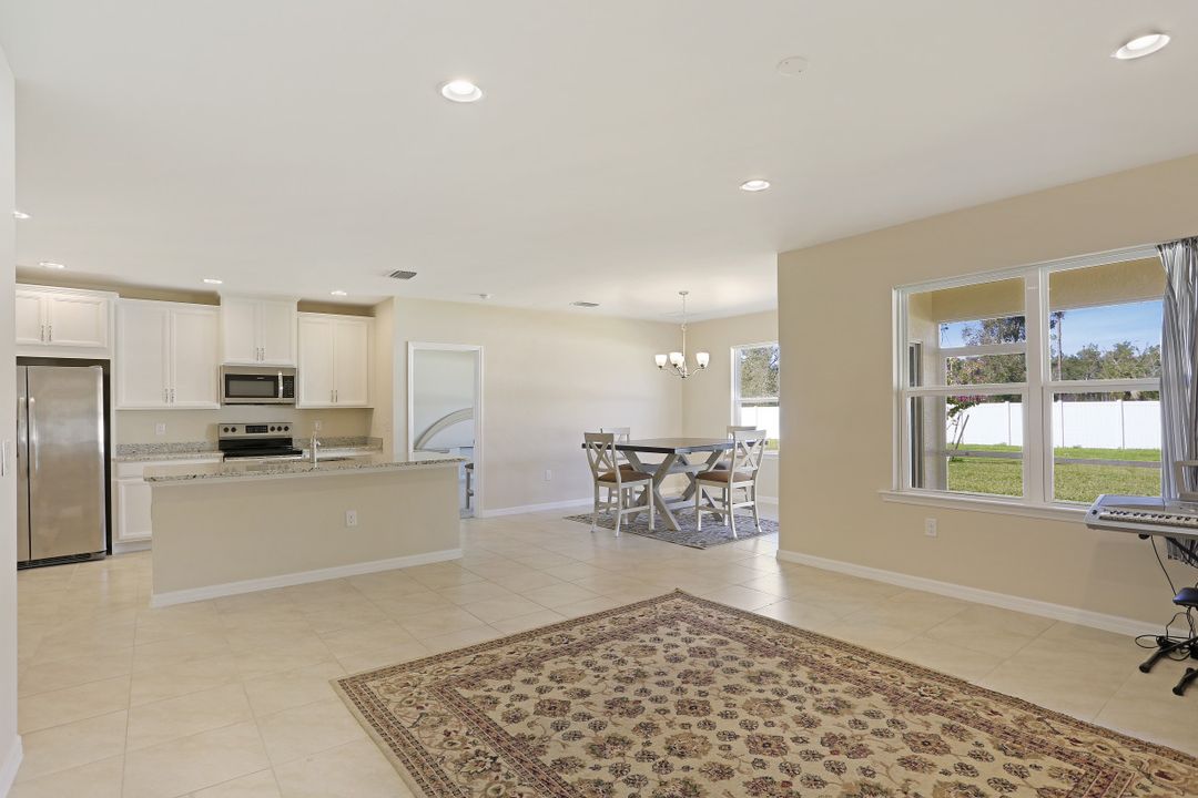 3146 Birchin Ln, Fort Myers, FL 33916