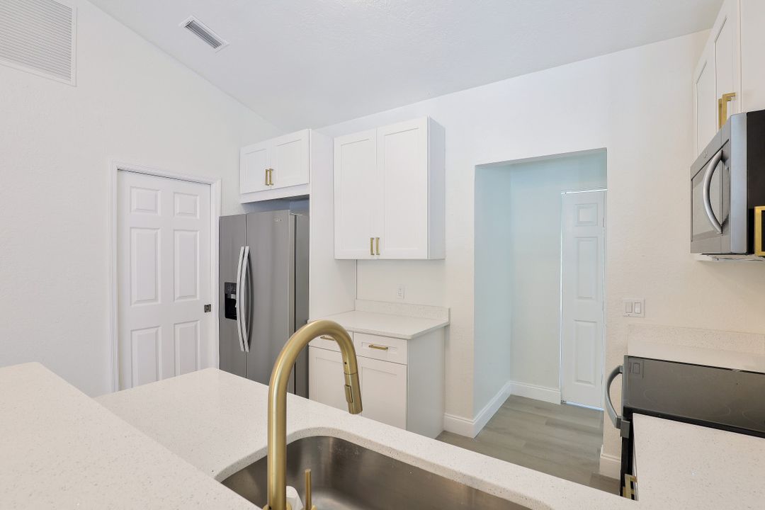 5690 Varet Rd, Venice, FL 34293