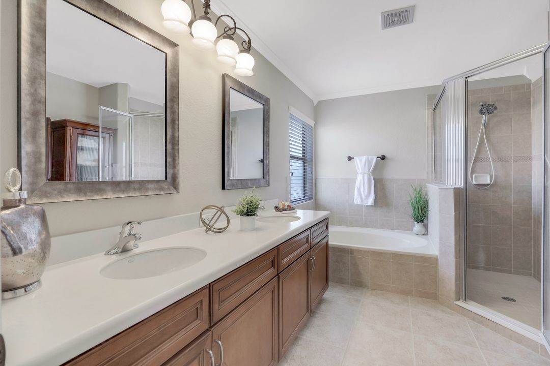 12494 Country Day Cir, Fort Myers, FL 33913