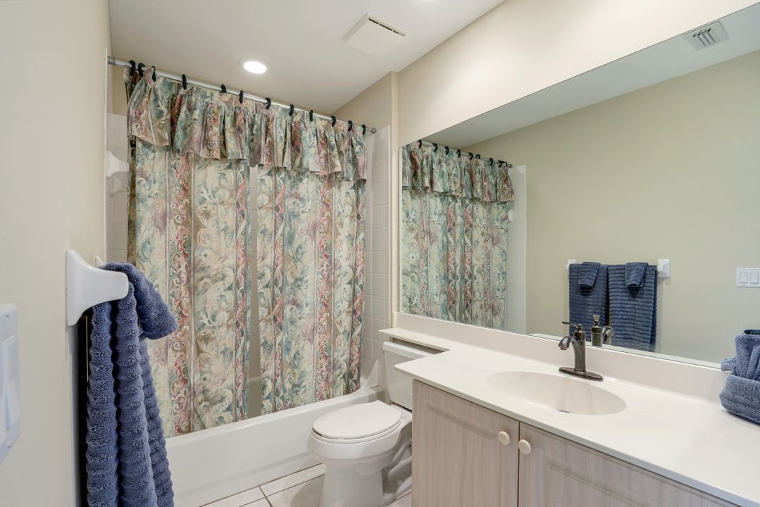 5115 Cobble Creek Ct #D-104, Naples, FL 34110