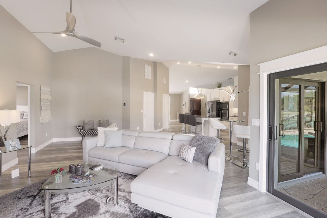 1260 Mimosa Ct, Marco Island, FL 34145