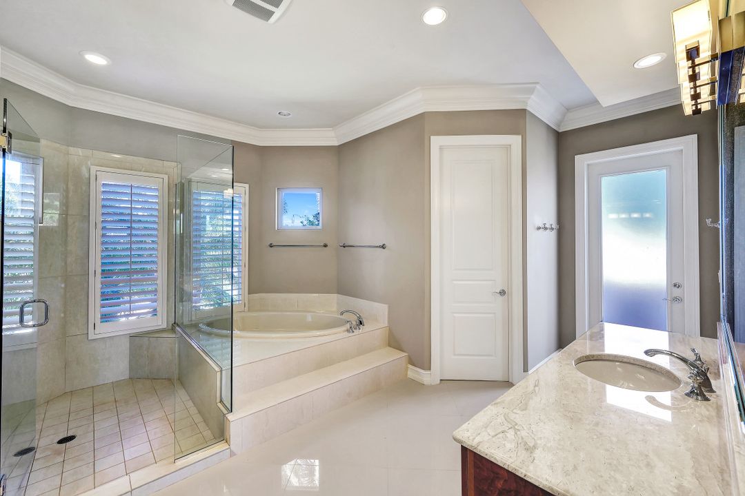 1061 E Inlet Dr, Marco Island, FL 34145