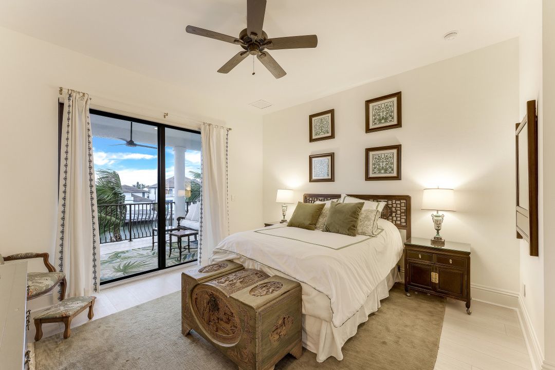 403 Seabee Ave, Naples, FL 34108