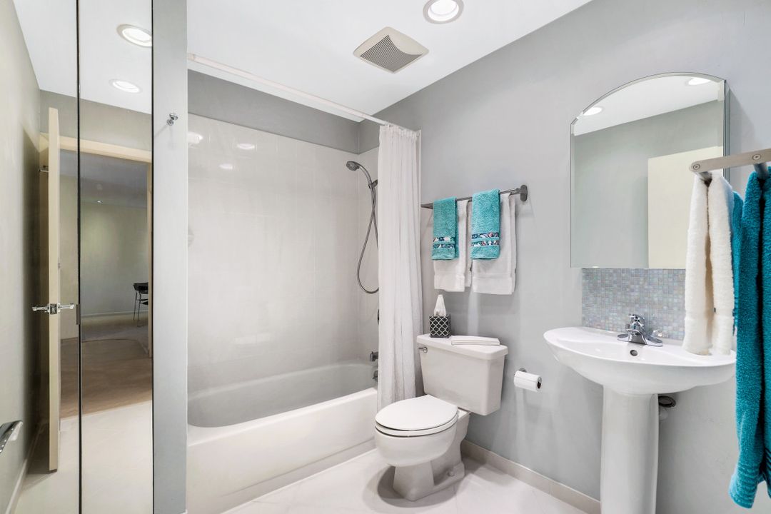 151 Cypress Way E  #A-5, Naples, FL 34110