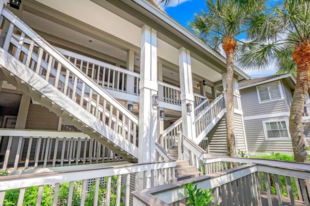 666 Wiggins Bay Dr #B-24, Naples, FL 34110