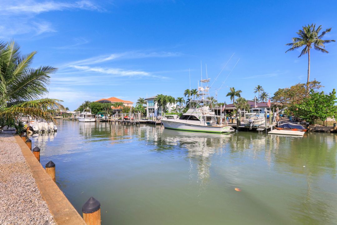 1211 Mulberry Ct, Marco Island, FL 34145