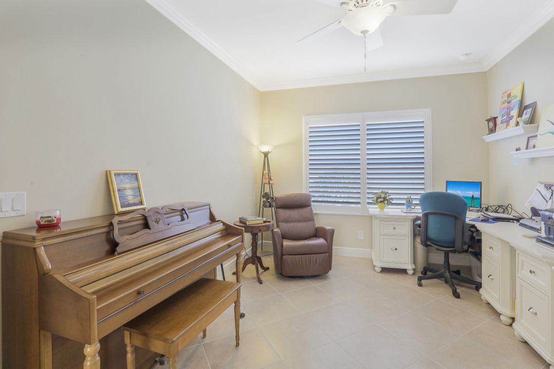 8542 Big Mangrove Dr, Fort Myers, FL 33908