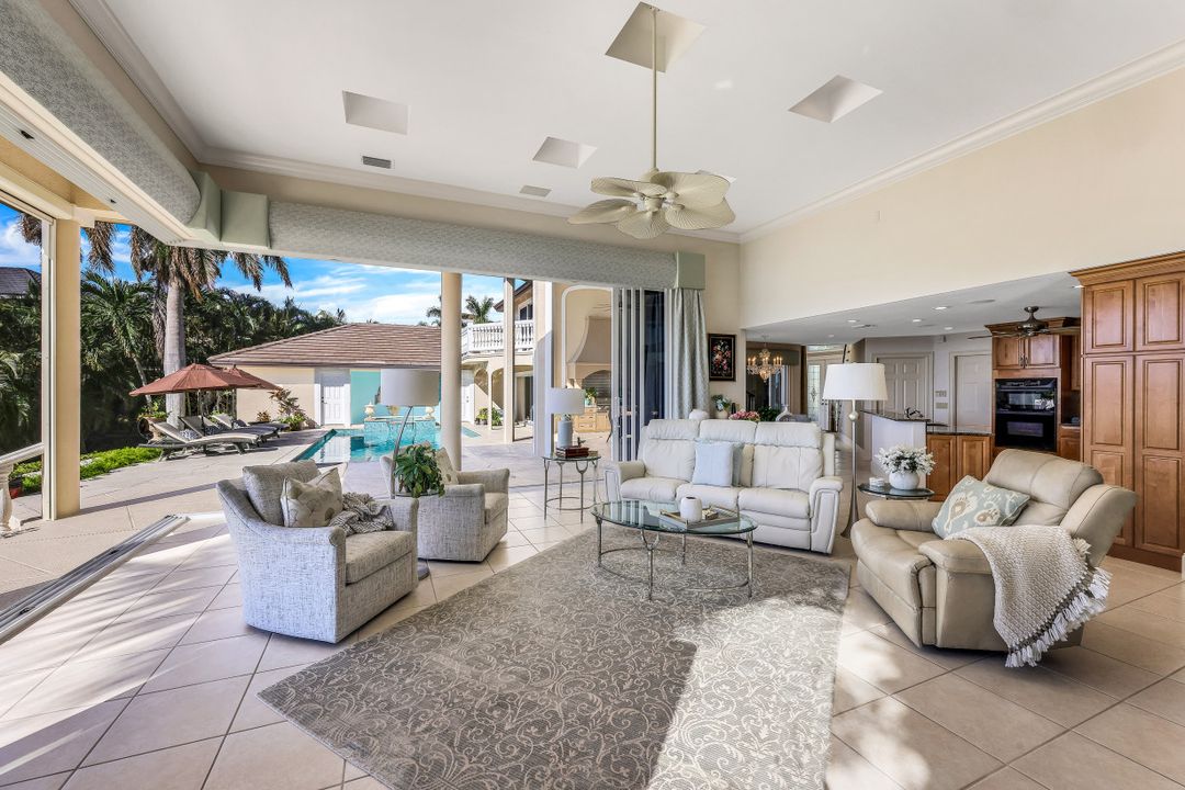 856 Inlet Dr, Marco Island, FL 34145