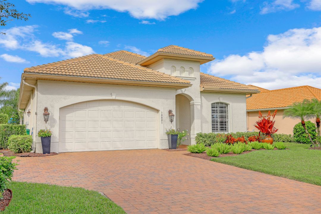 10801 Longshore Way E, Naples, FL 34119
