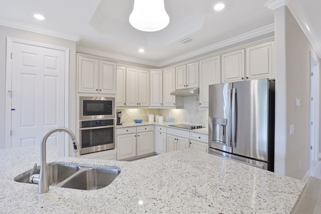 28144 Foxrock Ct, Bonita Springs, FL 34135