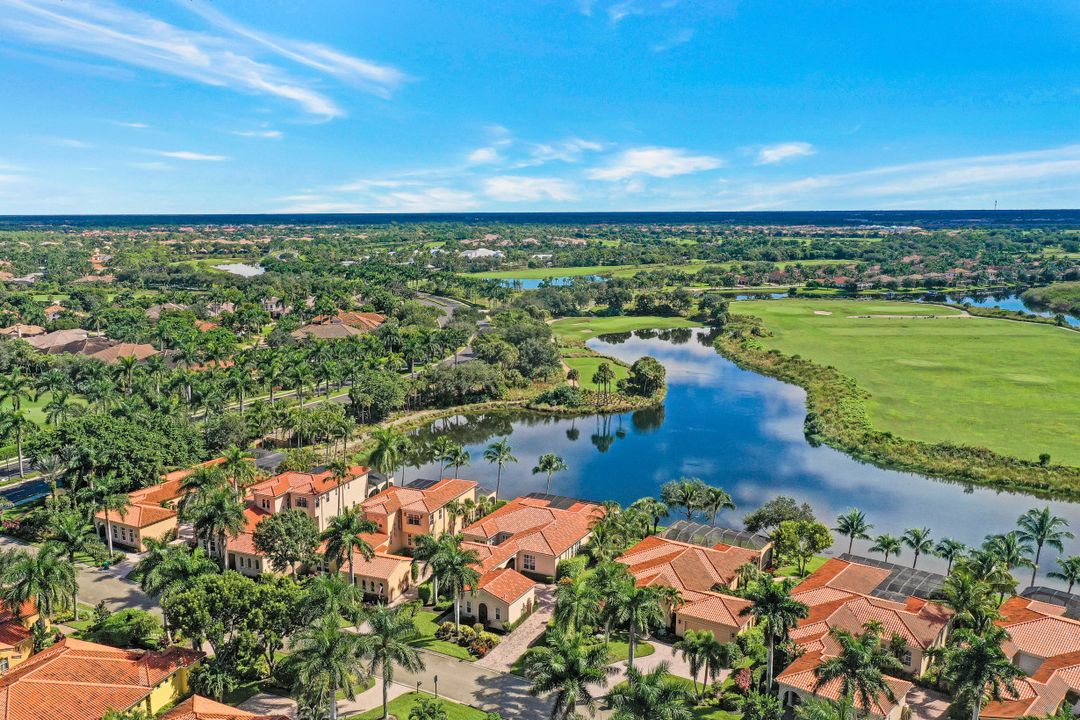 8516 Bellagio Dr, Naples, FL 34114