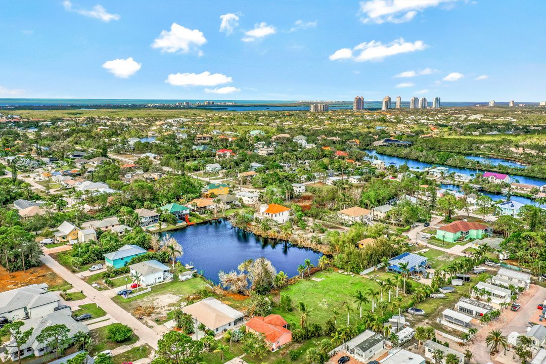 3870 Bennett Ln, Bonita Springs, FL 34134